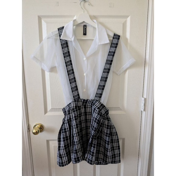 Halloween School girl costume with sheer tee size medium - Picture 9 of 9
